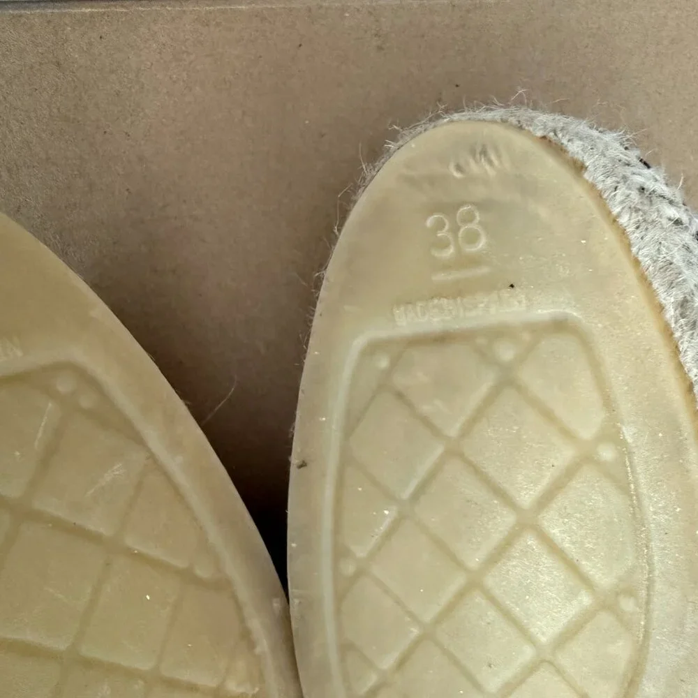 Chanel black leather CC espadrilles size 38